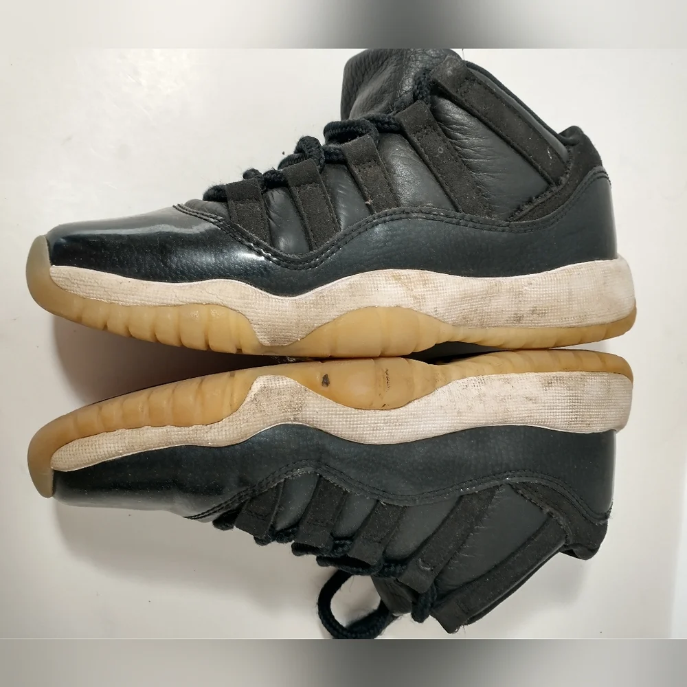 Nike Air Jordan 11 Retro Low Barons, Black And White, Youth 3.5, Basketball 🏀‎